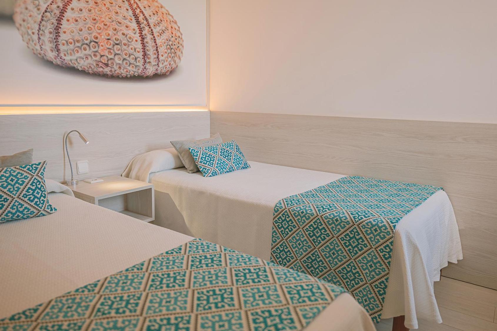 Aparthotel Novo Mar Peguera Esterno foto